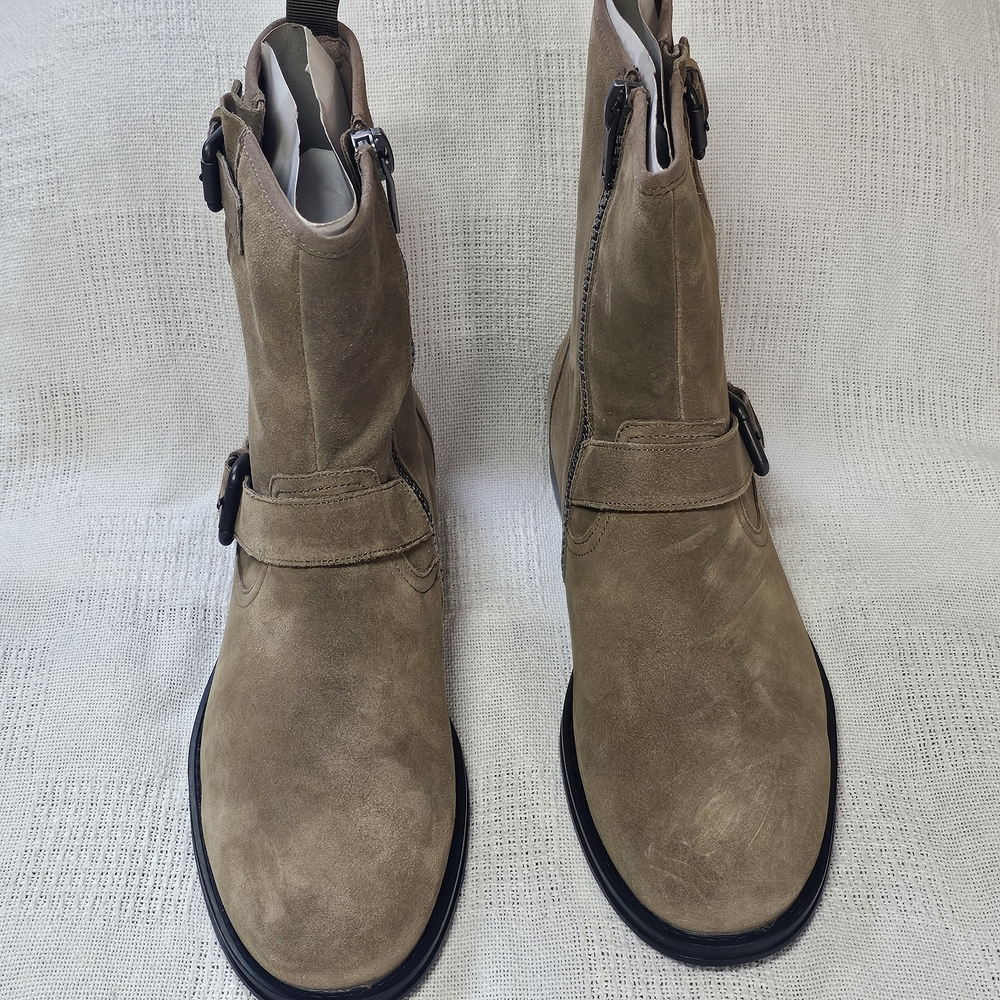 NEW!! Kenneth Cole New York Men's Brown Suede Boots